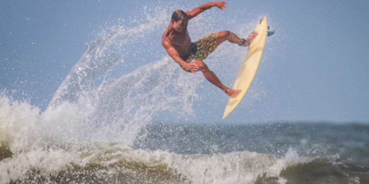 Pontal do Ipiranga recebe última etapa do Circuito Tríplice Coroa de Surf neste fim de semana