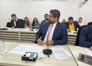 Lei dá nome de Vital Scaramussa a Rodoviária de Linhares