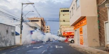 Dengue: itinerário do carro fumacê passará por 10 bairros de Linhares nesta semana