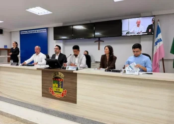 Planejamento orçamentário de 2027 avança em audiência na Câmara Municipal