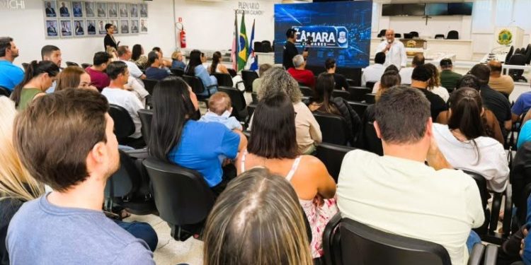 TV Câmara Linhares é inaugurada e amplia transparência com sinal digital aberto