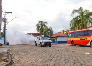 Carro fumacê percorre cinco regiões de Linhares nesta semana no combate ao Aedes Aegipty