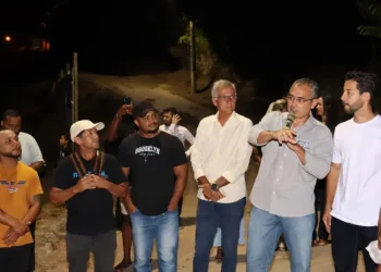 São Mateus: Prefeito Marcus Batista dá ordem de serviço para pavimentação da Ladeira do Besouro