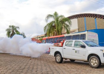 Carro fumacê passa por 12 comunidades de Linhares nesta semana
