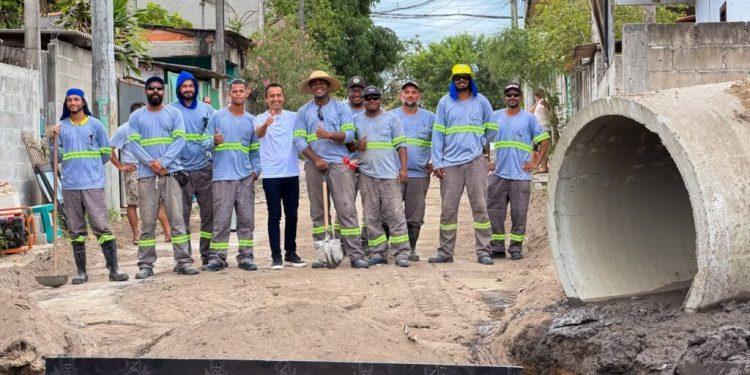 Macrodrenagem avança no Santa Cruz e moradores esperam deixar alagamentos no passado