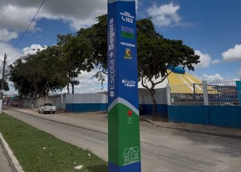 São Mateus instala totens de segurança inteligente em escolas da rede municipal